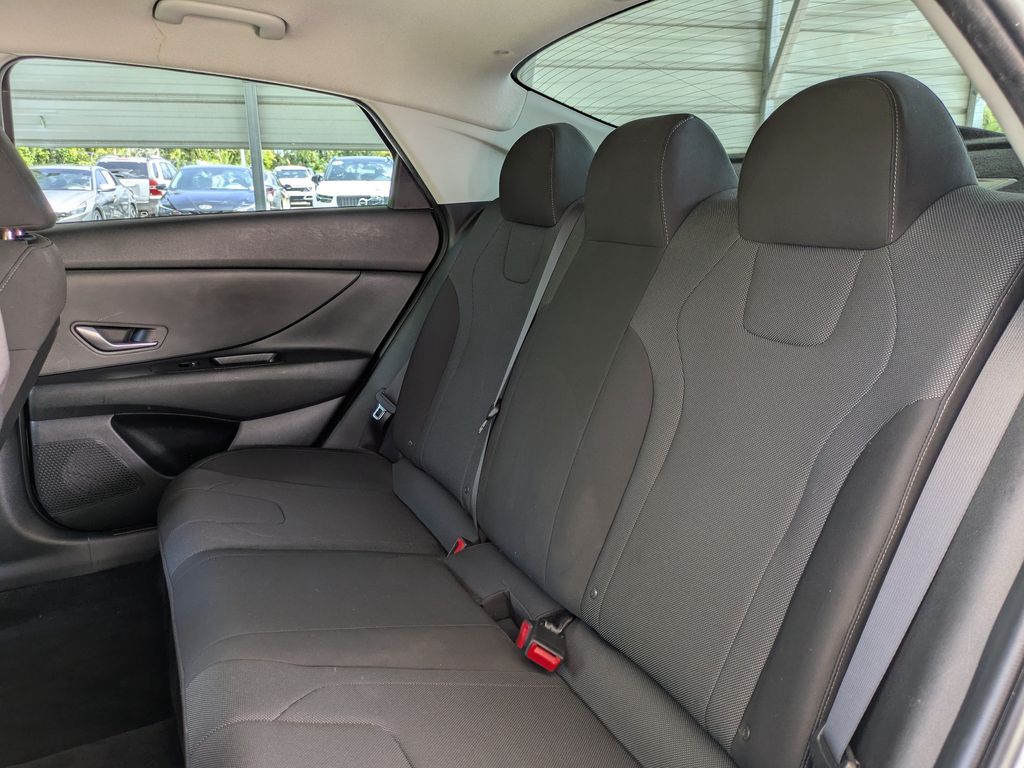 Thumbnail: 2021 Hyundai Elantra - 13