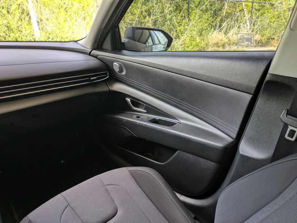 Thumbnail: 2021 Hyundai Elantra - 21