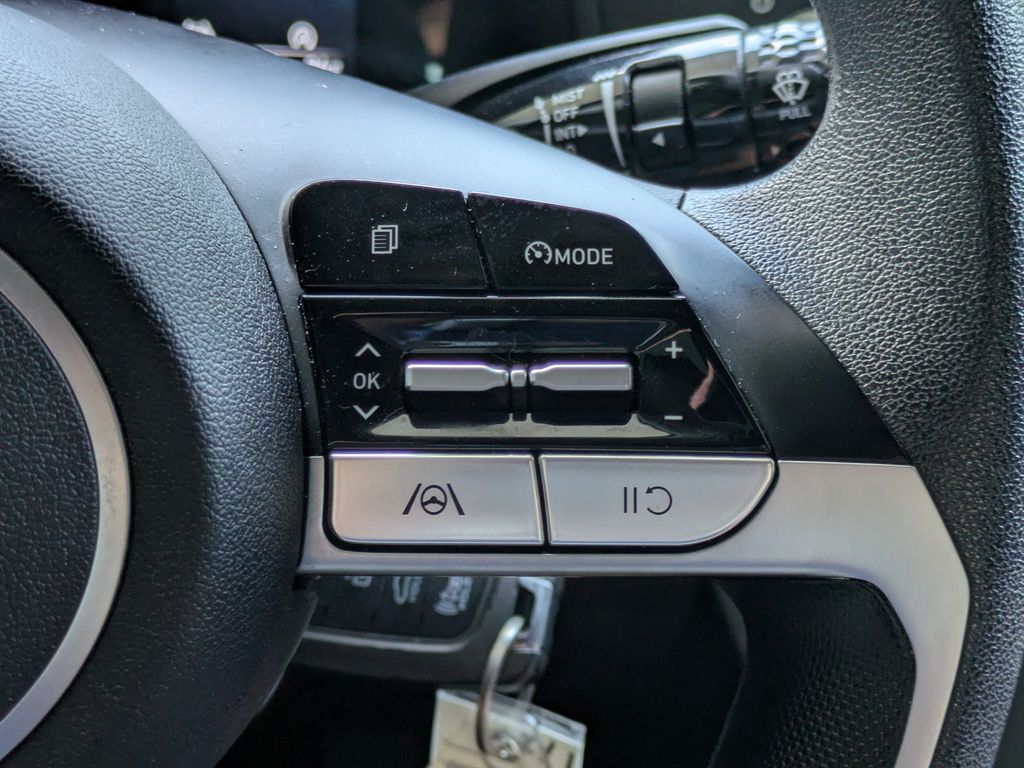 Thumbnail: 2021 Hyundai Elantra - 28