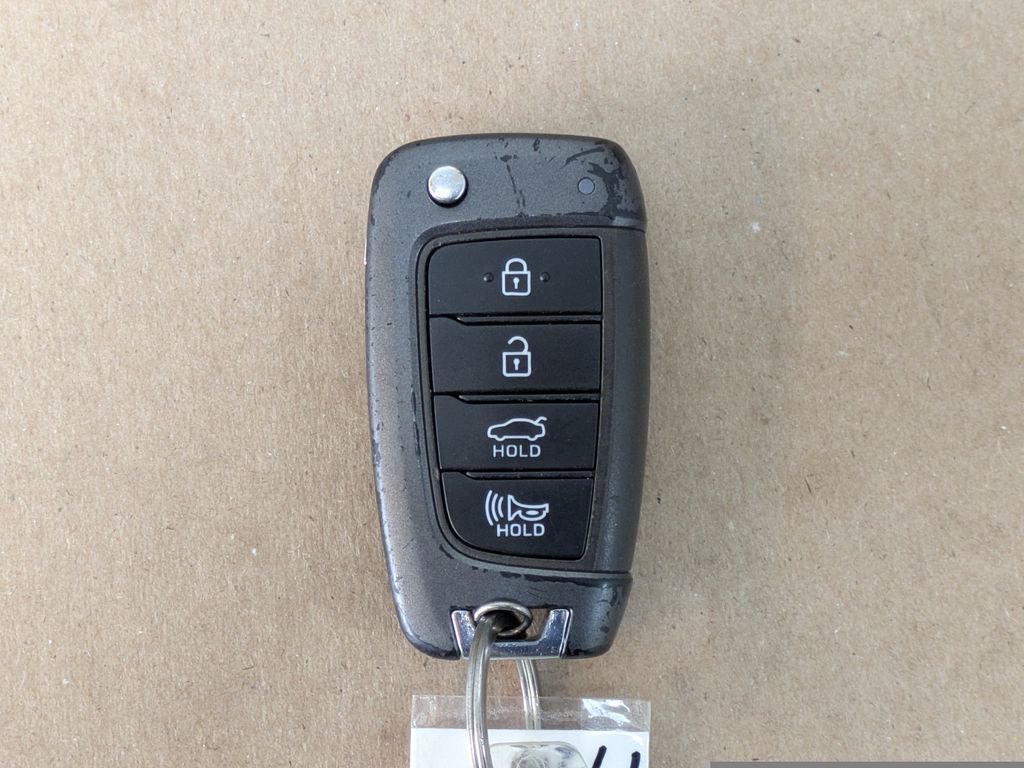 Thumbnail: 2021 Hyundai Elantra - 17