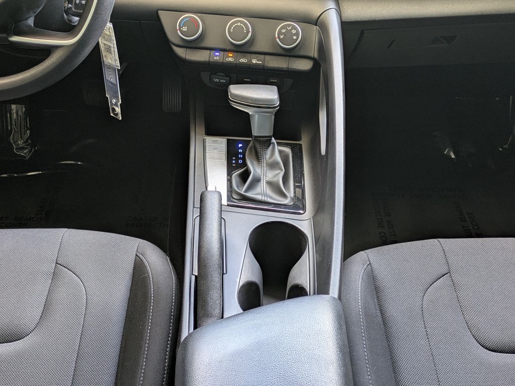 Thumbnail: 2021 Hyundai Elantra - 15