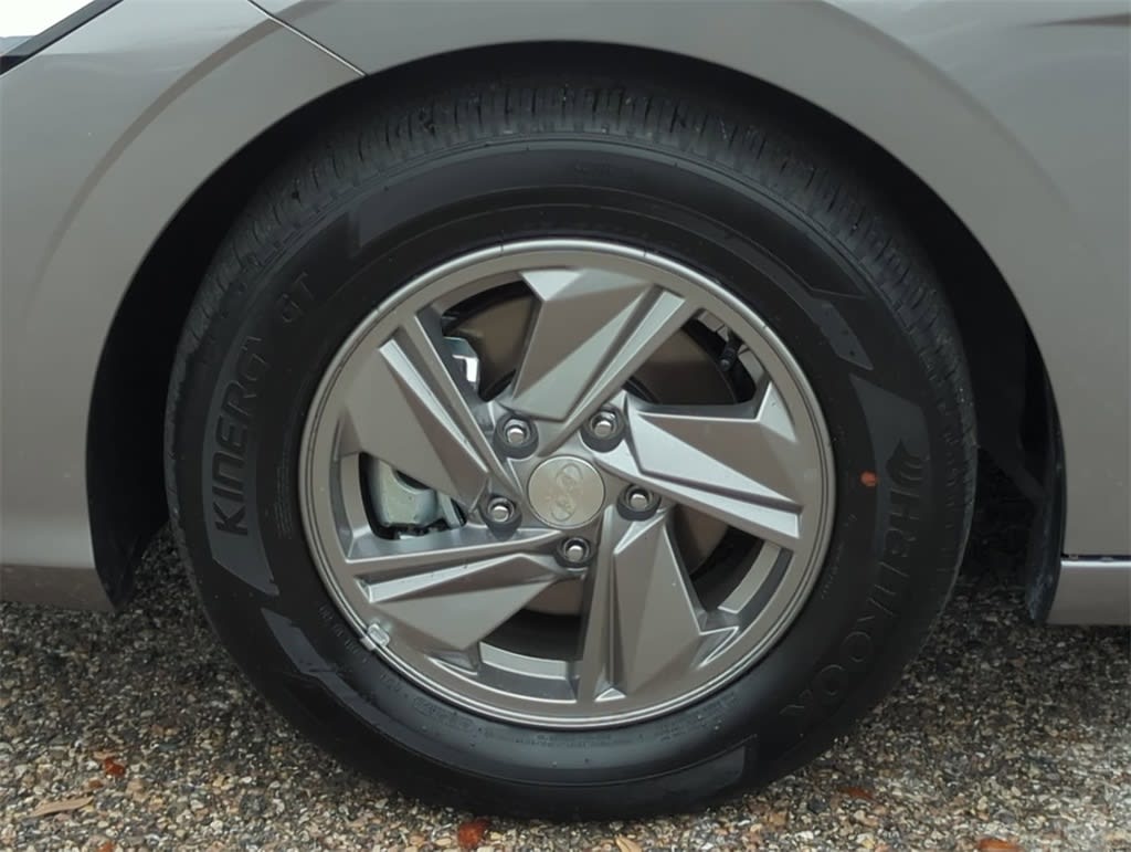 Thumbnail: 2025 Hyundai Elantra - 8