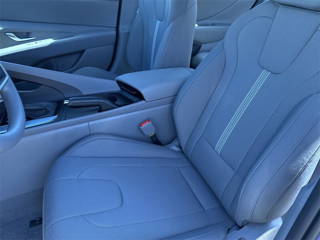 Thumbnail: 2025 Hyundai Elantra - 11