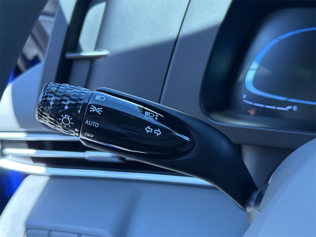 Thumbnail: 2025 Hyundai Elantra - 28