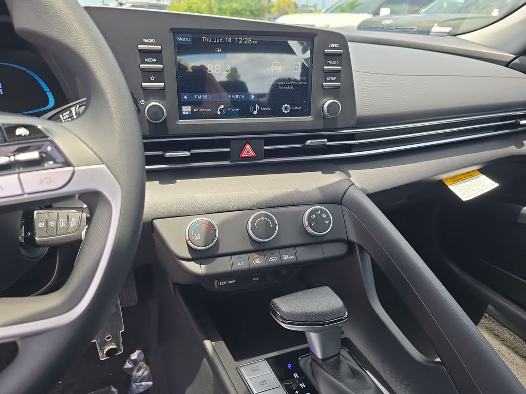 Thumbnail: 2026 Hyundai Elantra - 12