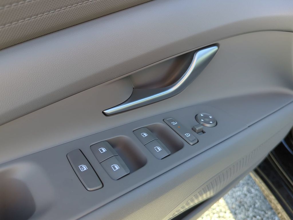Thumbnail: 2026 Hyundai Elantra - 24