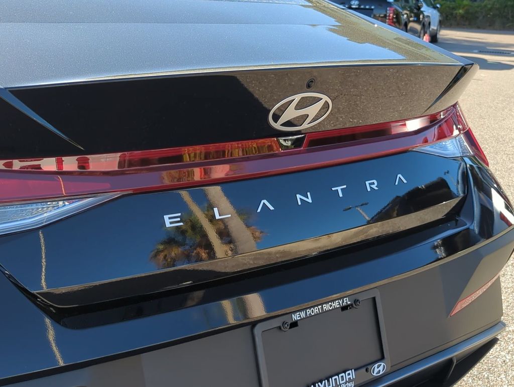 Thumbnail: 2026 Hyundai Elantra - 22