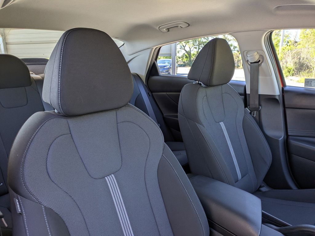 Thumbnail: 2025 Hyundai Elantra - 11