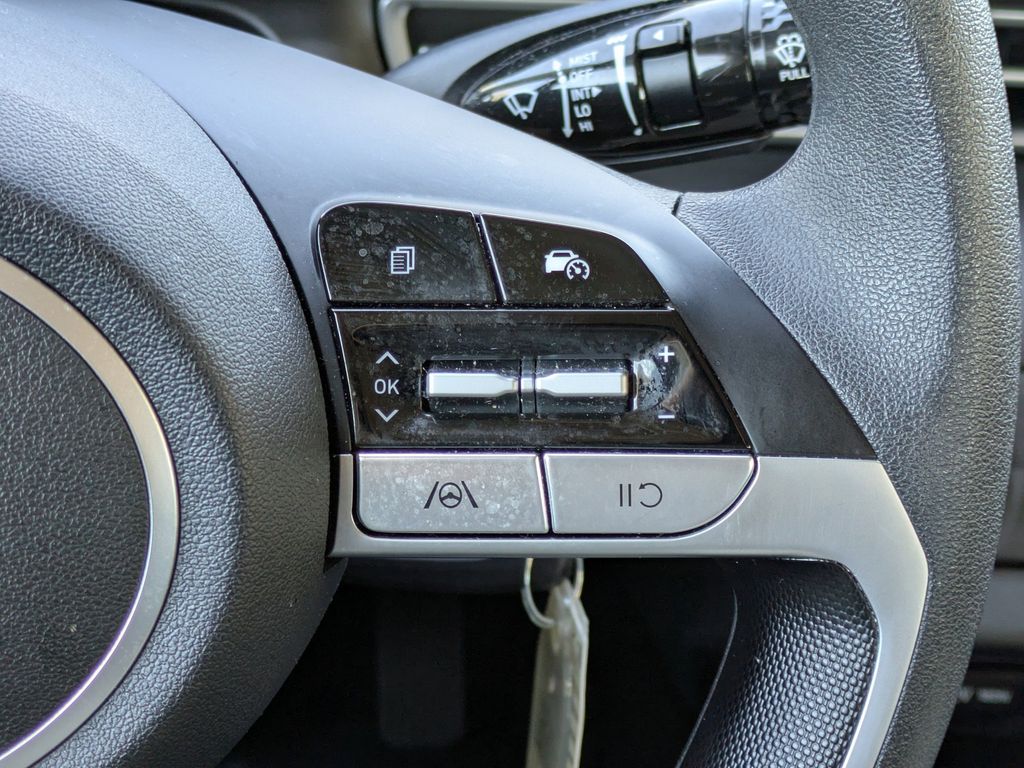 Thumbnail: 2025 Hyundai Elantra - 28