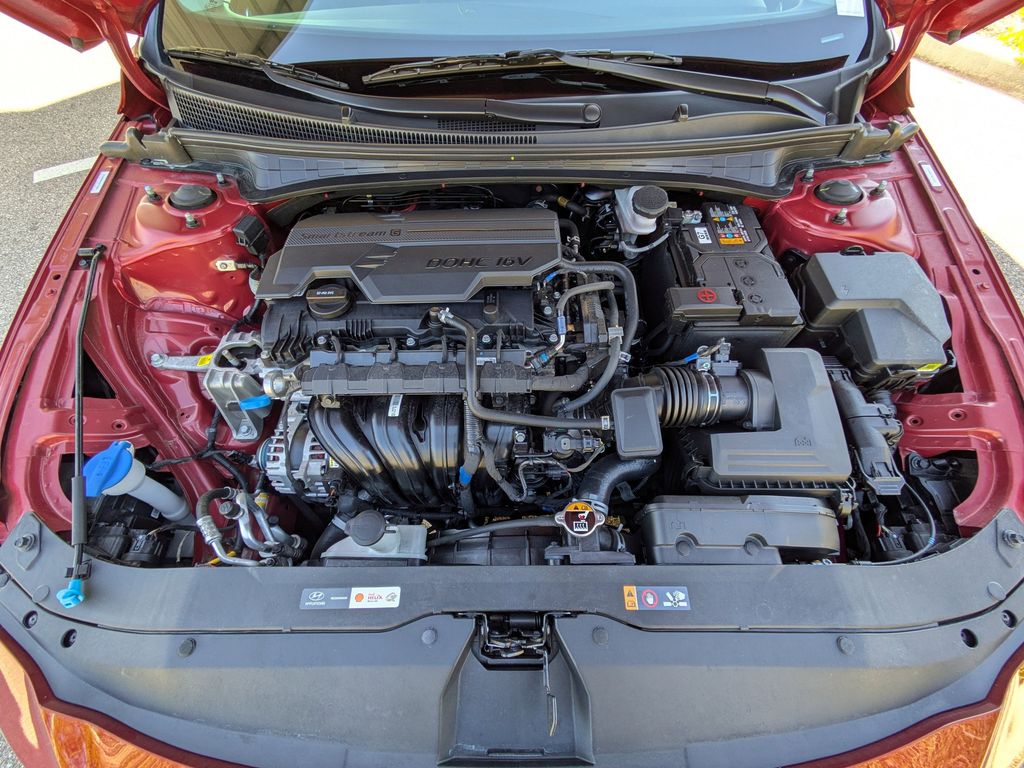 Thumbnail: 2025 Hyundai Elantra - 9