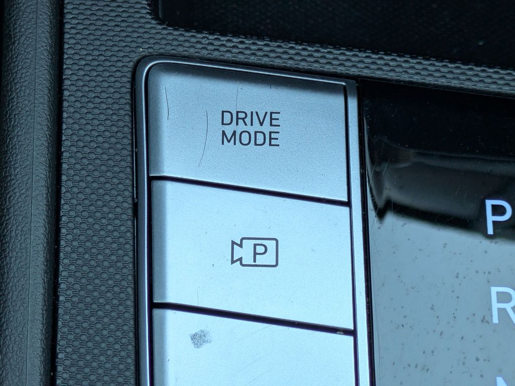 Thumbnail: 2025 Hyundai Elantra - 7