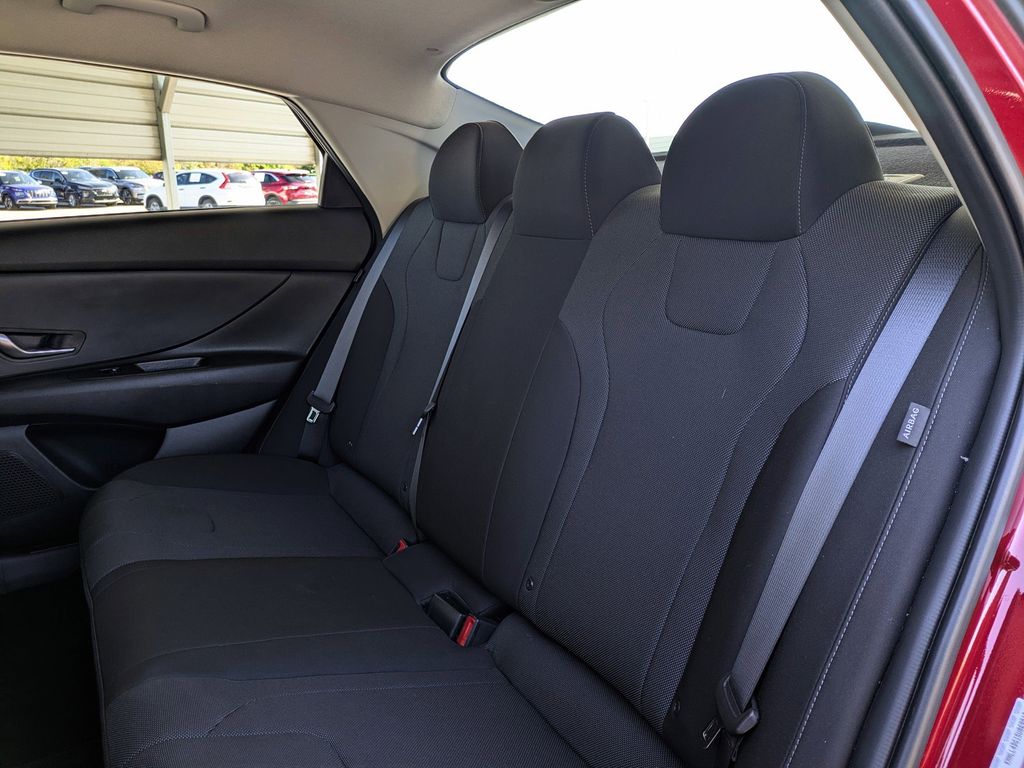 Thumbnail: 2025 Hyundai Elantra - 13