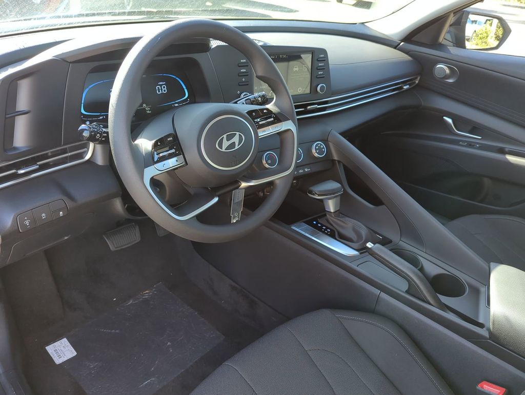 Thumbnail: 2026 Hyundai Elantra - 2