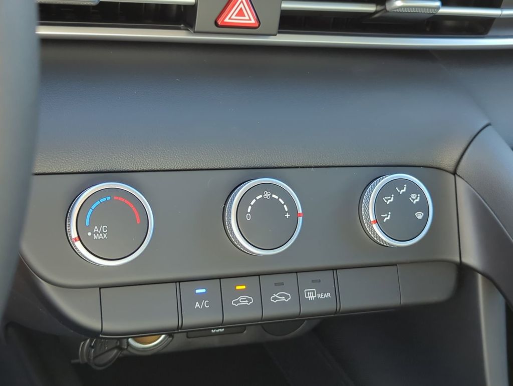 Thumbnail: 2026 Hyundai Elantra - 30