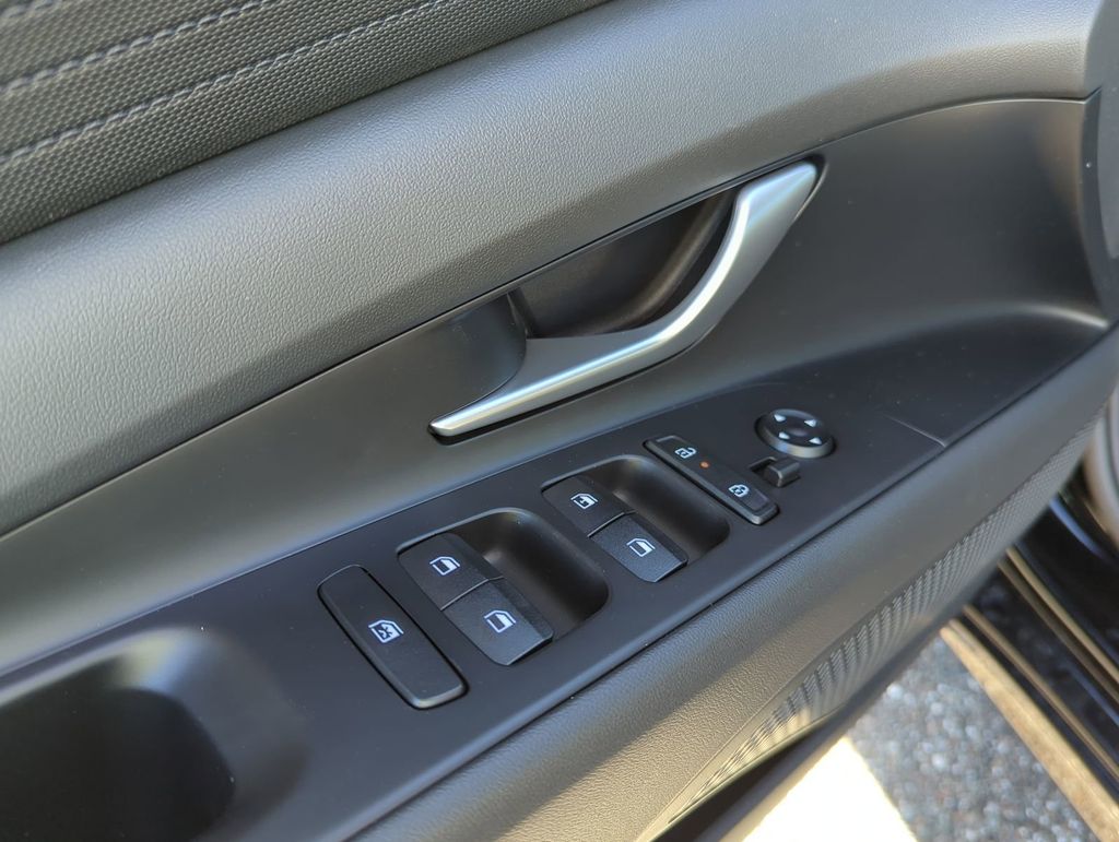 Thumbnail: 2026 Hyundai Elantra - 22