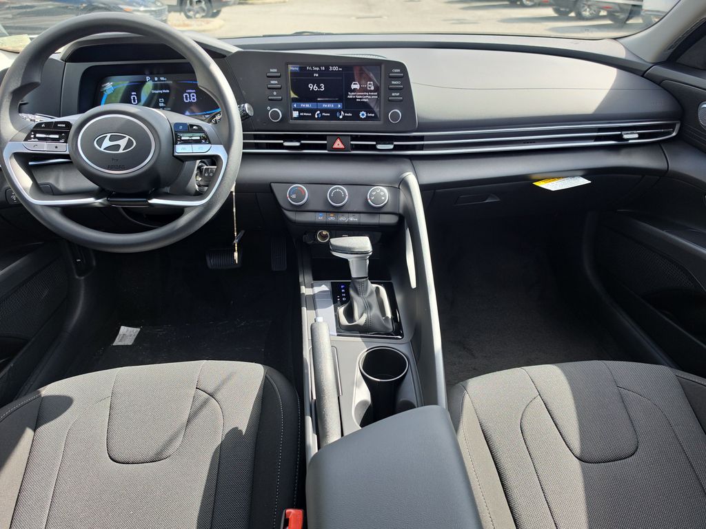 Thumbnail: 2026 Hyundai Elantra - 9