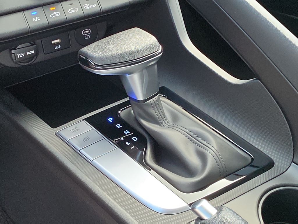 Thumbnail: 2026 Hyundai Elantra - 15