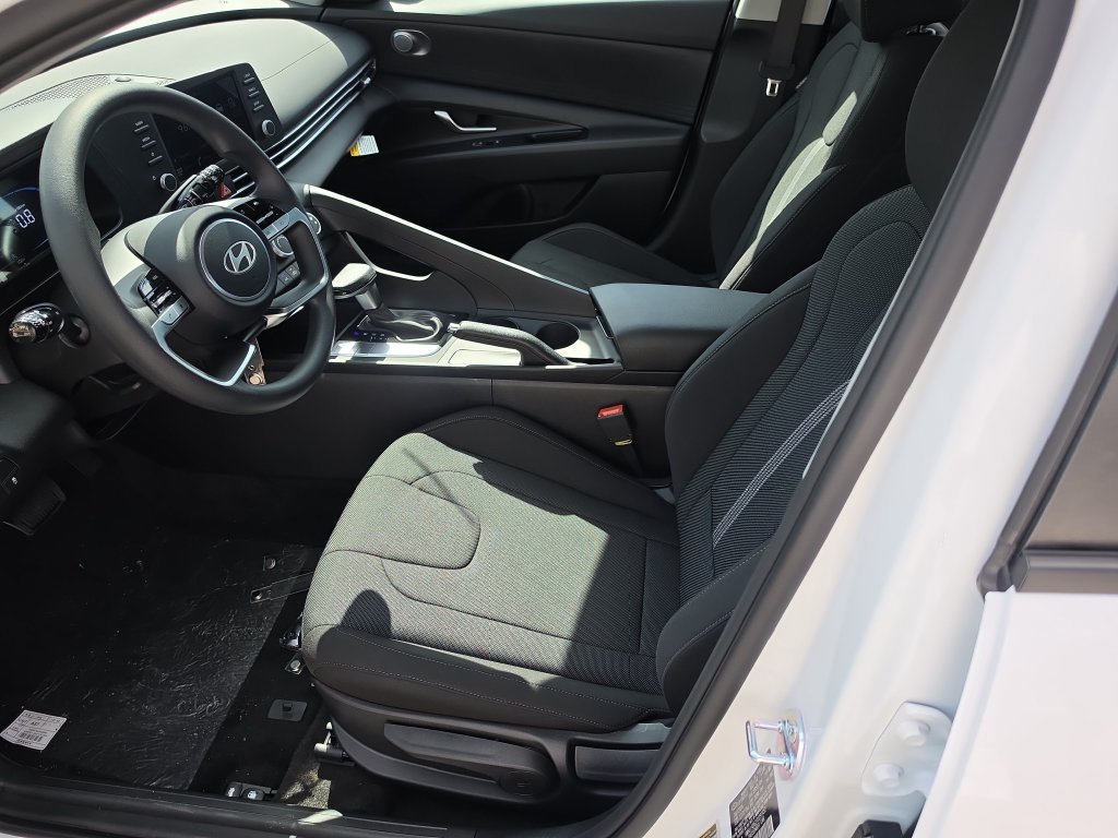 Thumbnail: 2026 Hyundai Elantra - 10