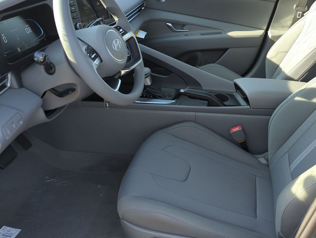 Thumbnail: 2026 Hyundai Elantra - 10