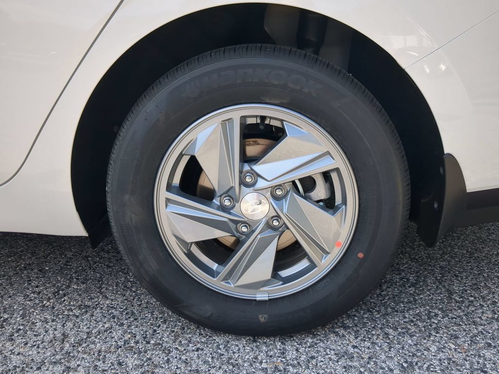 Thumbnail: 2026 Hyundai Elantra - 8