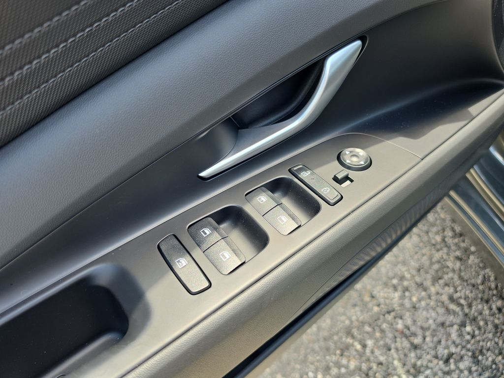 Thumbnail: 2026 Hyundai Elantra - 24