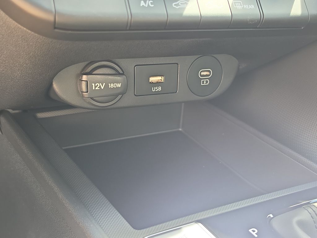 Thumbnail: 2026 Hyundai Elantra - 32