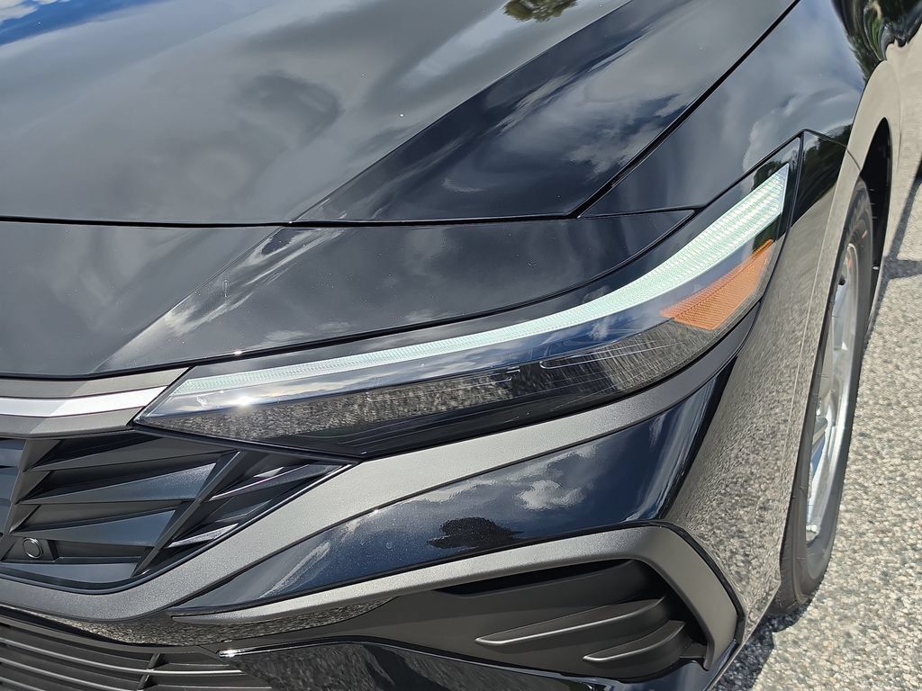 Thumbnail: 2026 Hyundai Elantra - 21