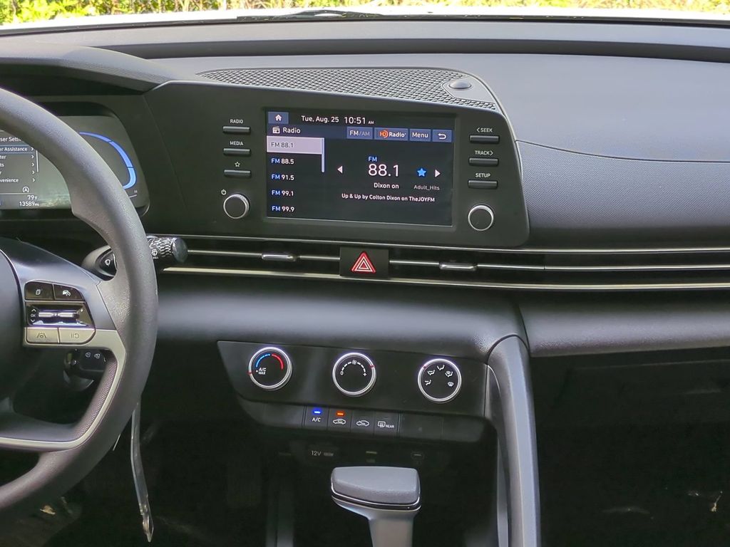 Thumbnail: 2024 Hyundai Elantra - 12