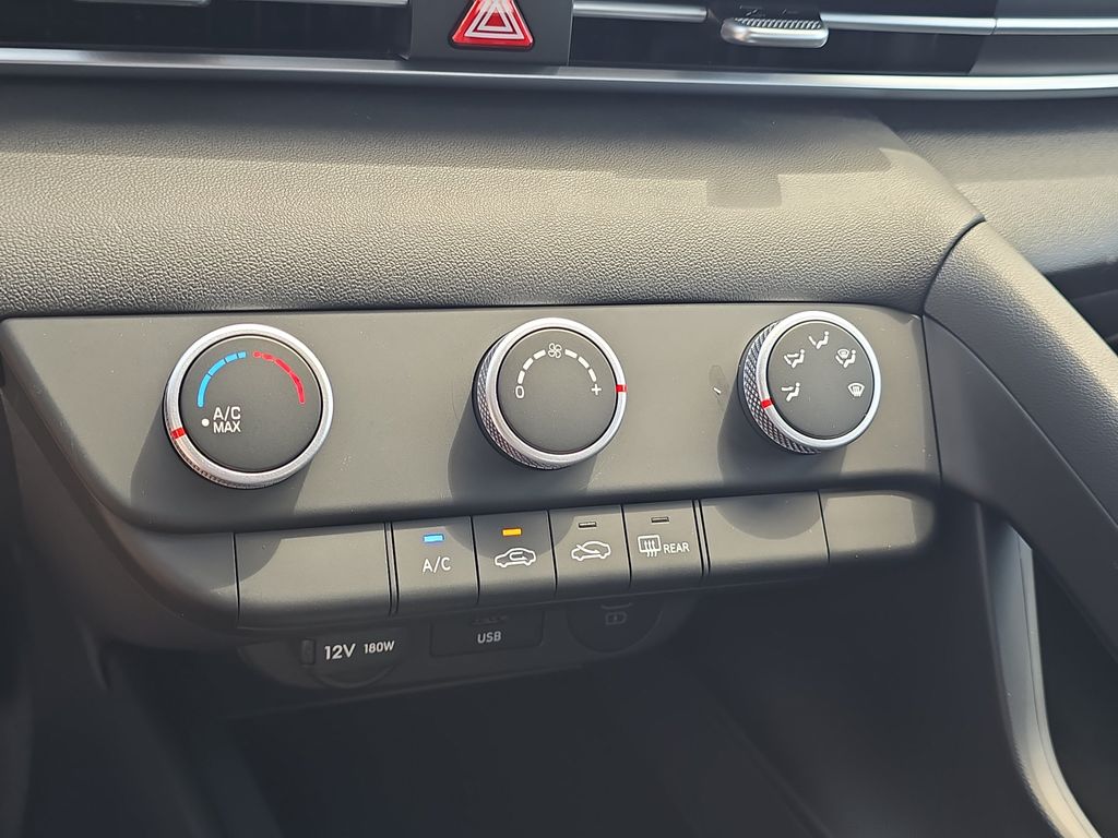 Thumbnail: 2026 Hyundai Elantra - 31