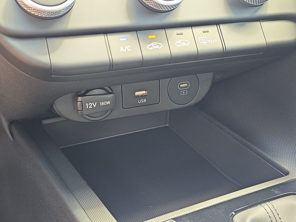 Thumbnail: 2026 Hyundai Elantra - 32