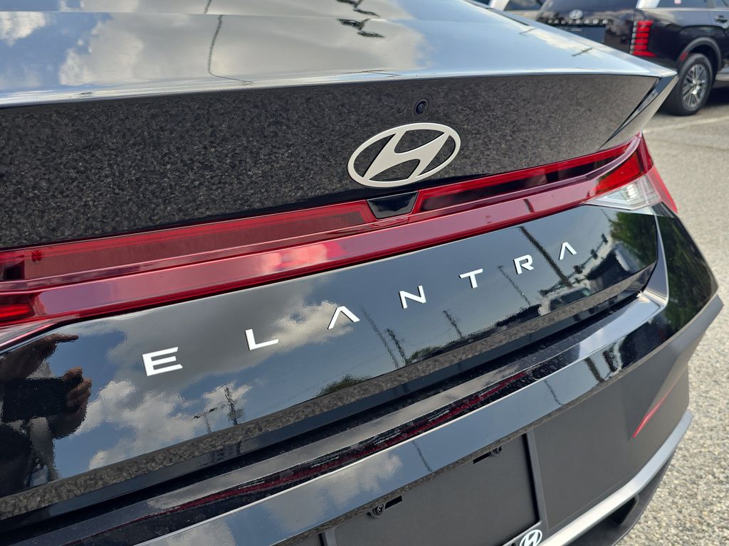Thumbnail: 2026 Hyundai Elantra - 22