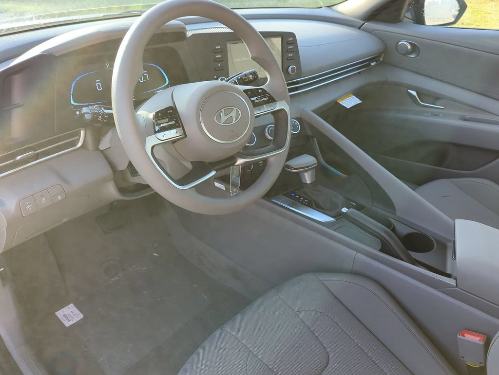 Thumbnail: 2026 Hyundai Elantra - 2