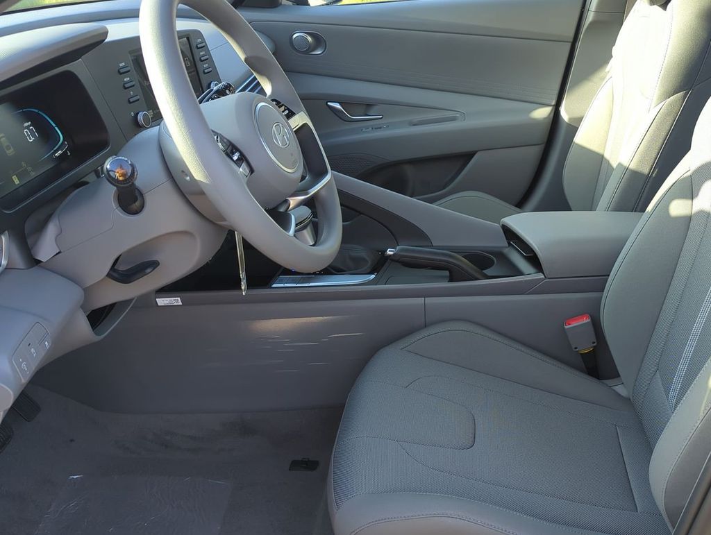 Thumbnail: 2026 Hyundai Elantra - 9