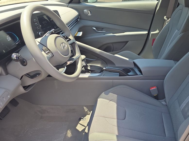 Thumbnail: 2026 Hyundai Elantra - 10