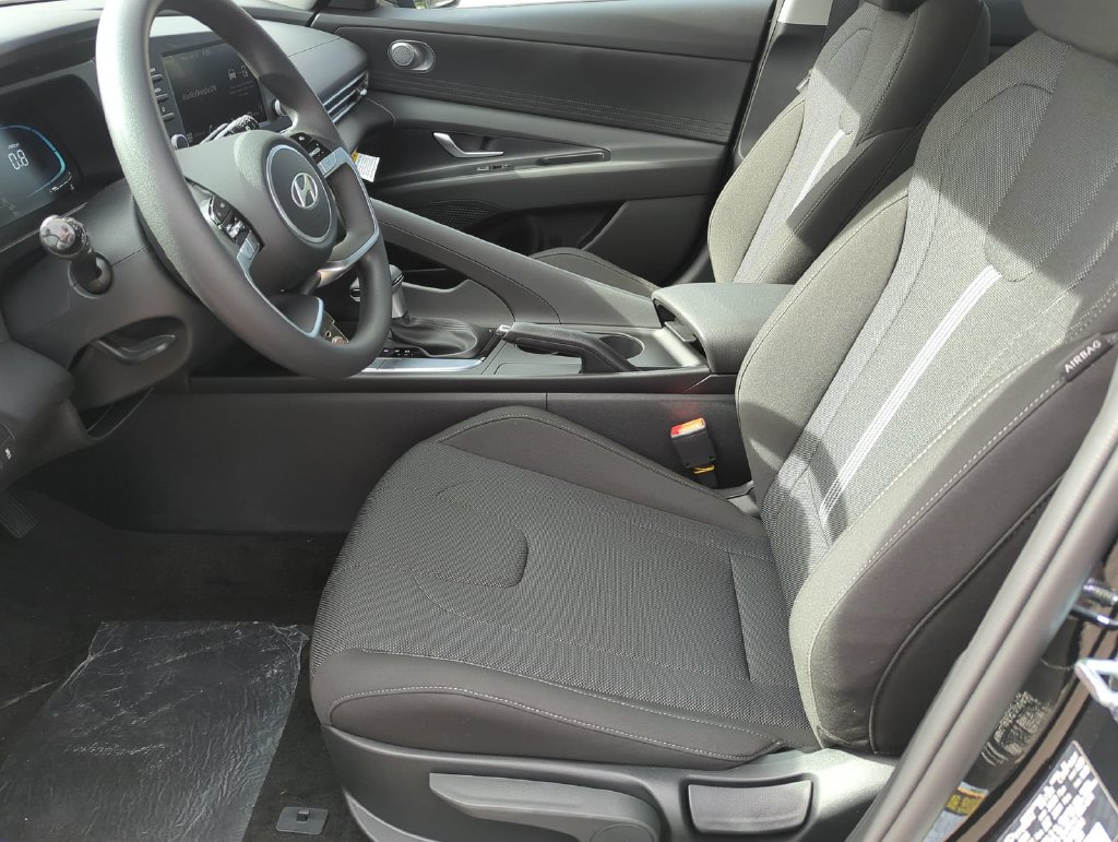 Thumbnail: 2026 Hyundai Elantra - 9