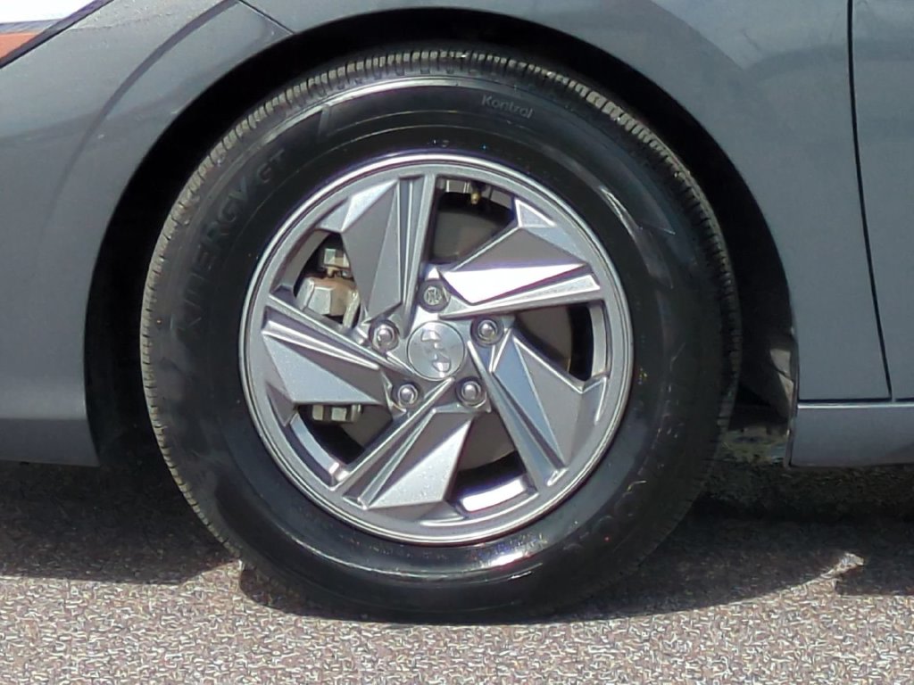 Thumbnail: 2025 Hyundai Elantra - 7