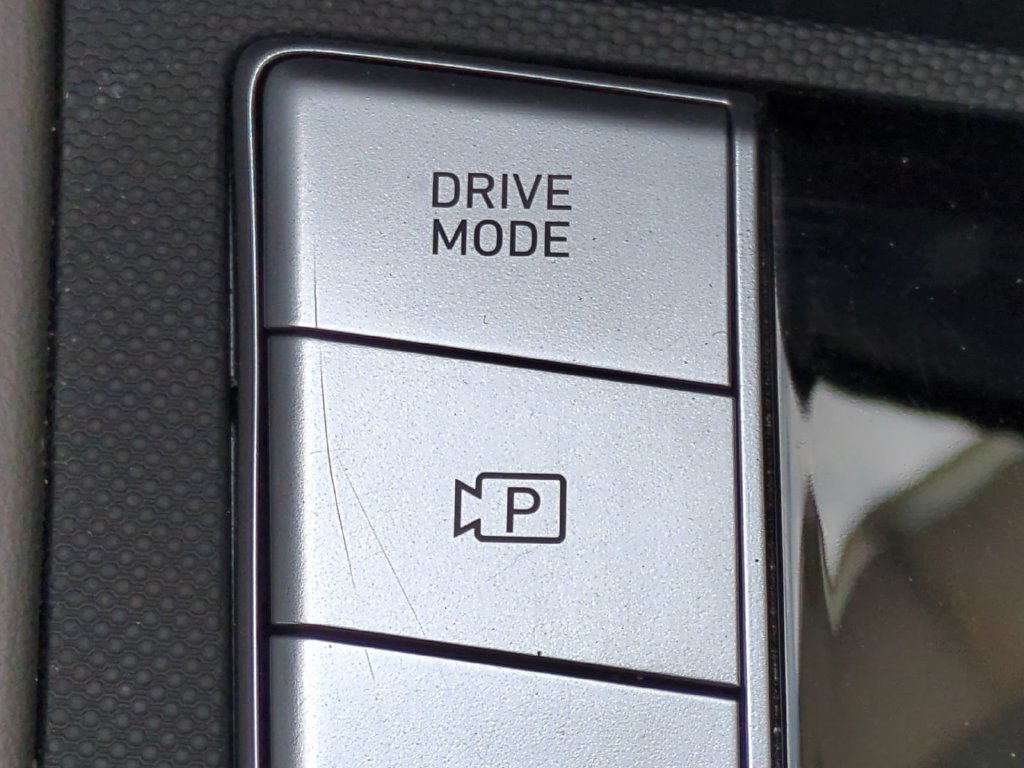 Thumbnail: 2025 Hyundai Elantra - 25