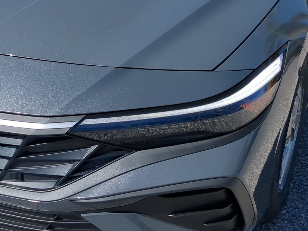 Thumbnail: 2026 Hyundai Elantra - 21