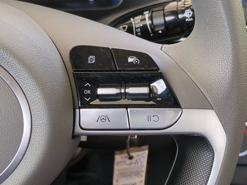 Thumbnail: 2024 Hyundai Elantra - 28