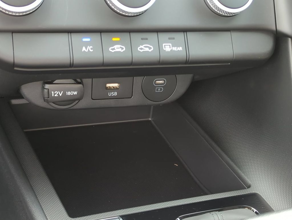 Thumbnail: 2026 Hyundai Elantra - 35