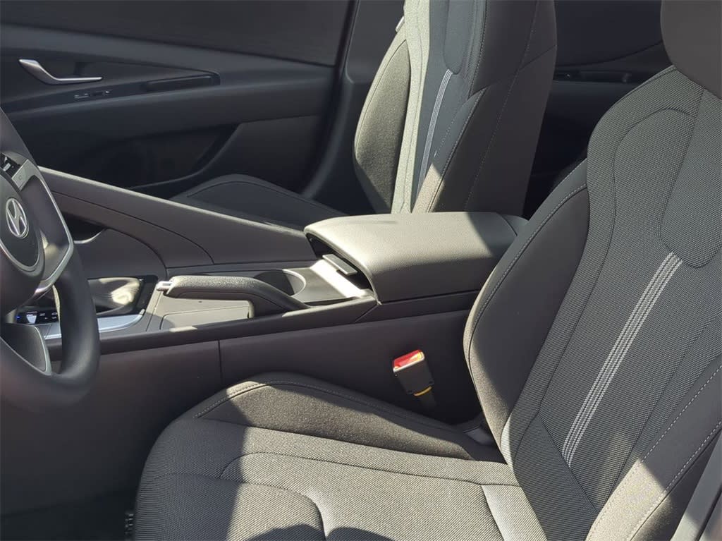 Thumbnail: 2026 Hyundai Elantra - 10