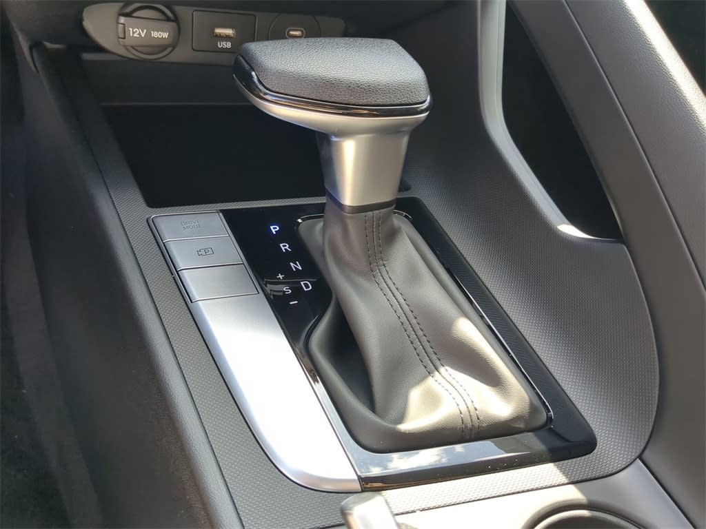 Thumbnail: 2026 Hyundai Elantra - 15