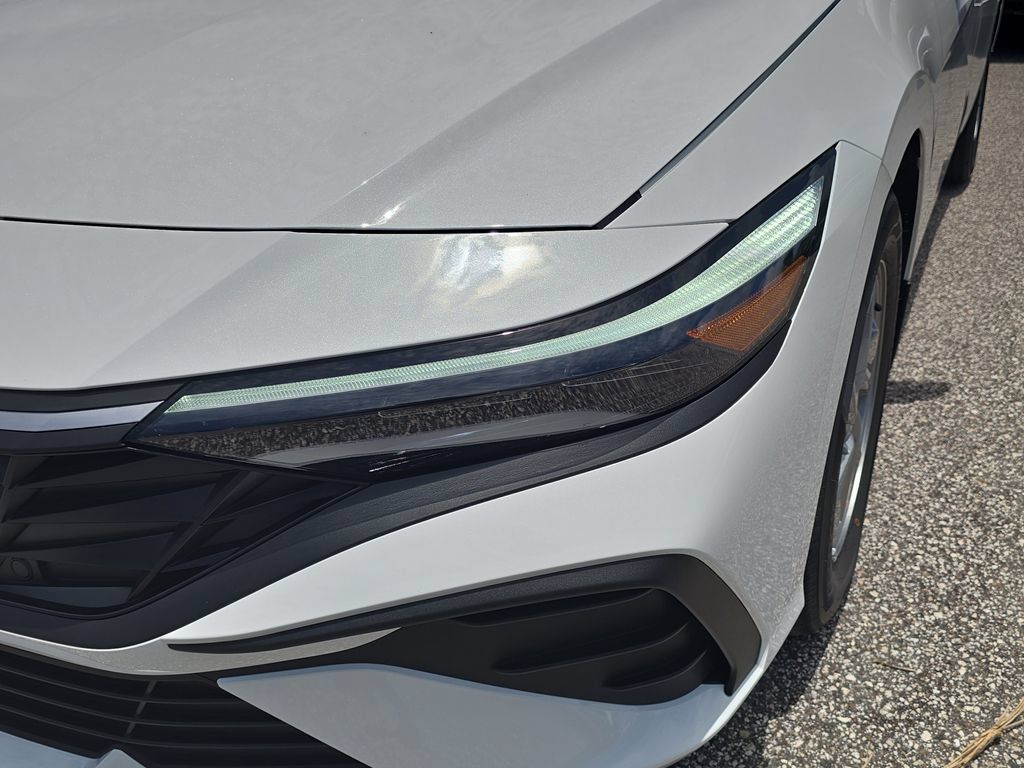 Thumbnail: 2026 Hyundai Elantra - 21