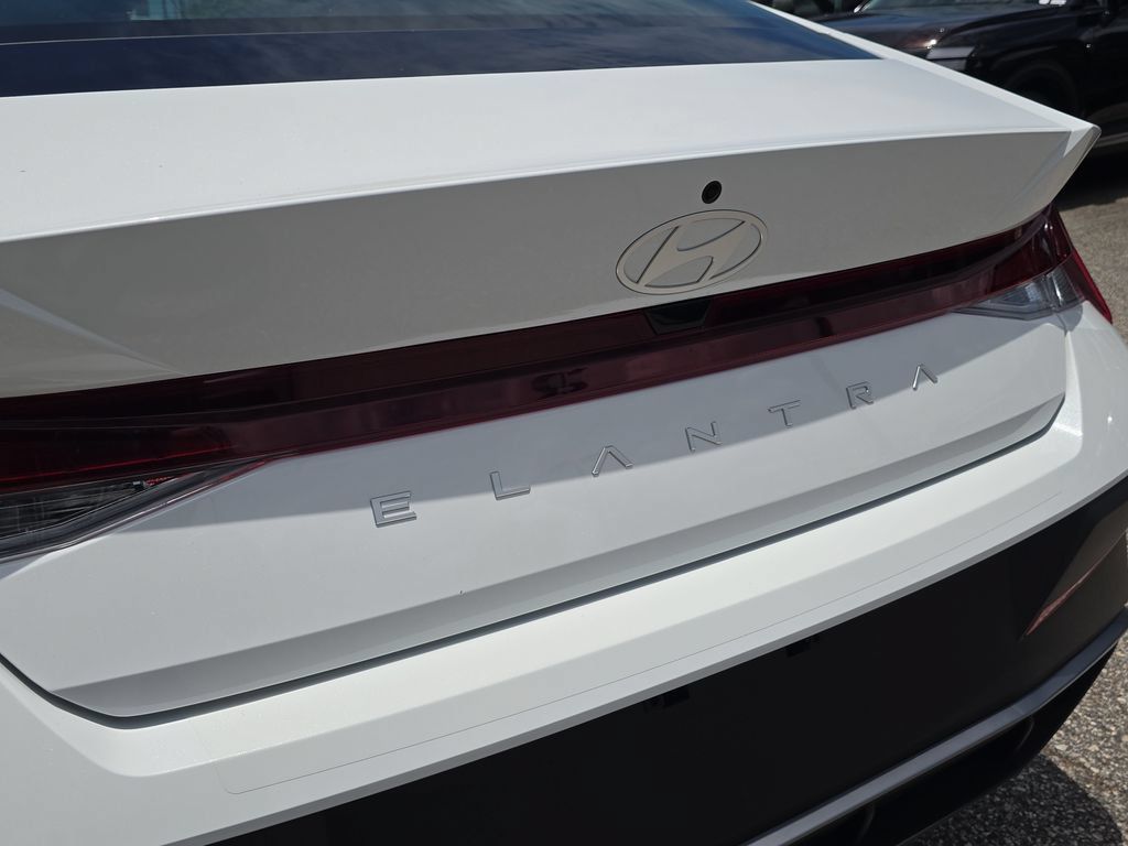 Thumbnail: 2026 Hyundai Elantra - 23