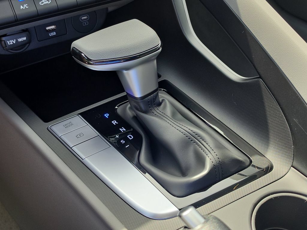 Thumbnail: 2026 Hyundai Elantra - 15