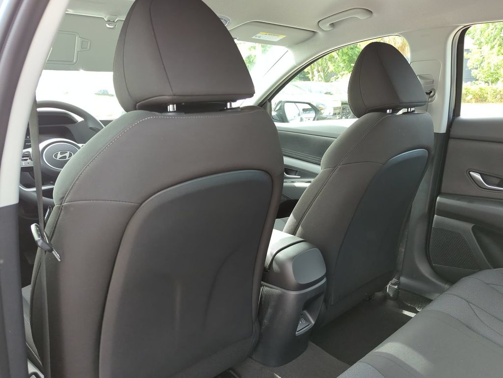 Thumbnail: 2026 Hyundai Elantra - 10
