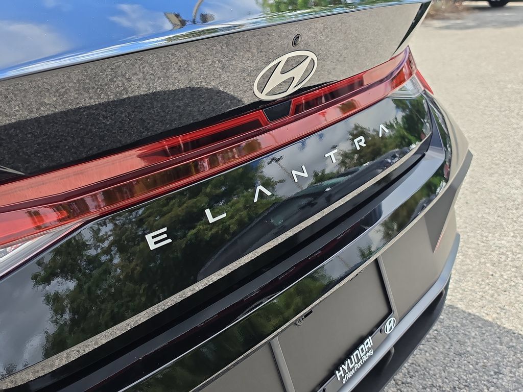Thumbnail: 2026 Hyundai Elantra - 23