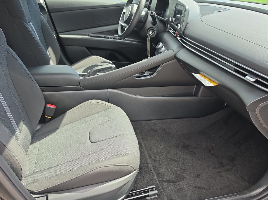 Thumbnail: 2026 Hyundai Elantra - 10