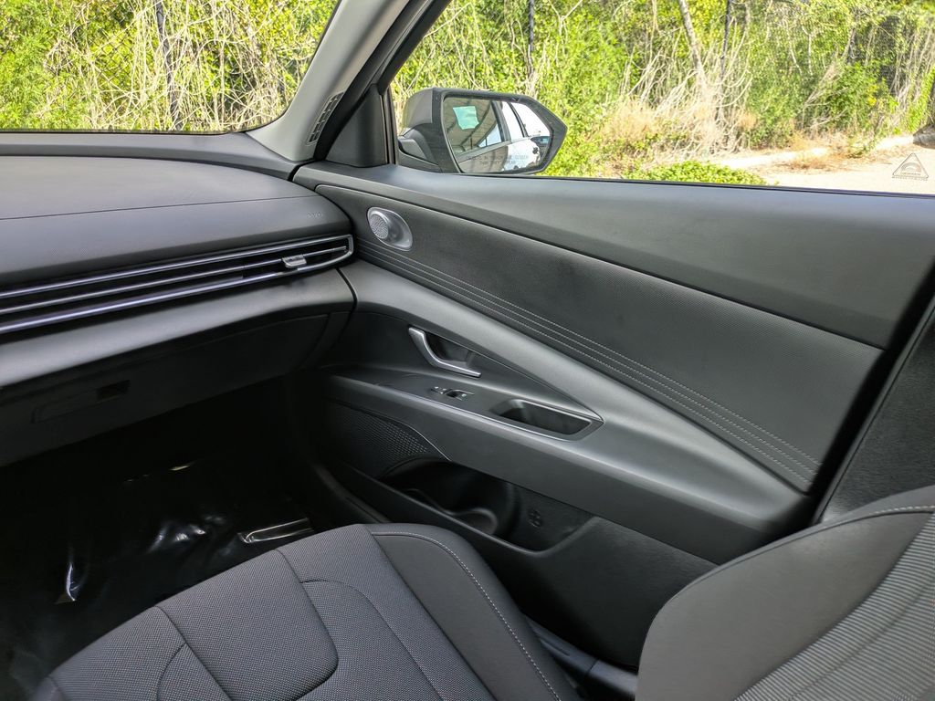 Thumbnail: 2024 Hyundai Elantra - 22