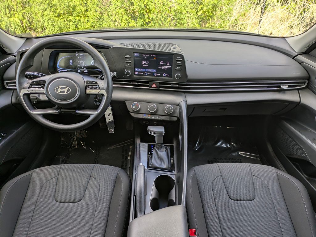 Thumbnail: 2024 Hyundai Elantra - 2